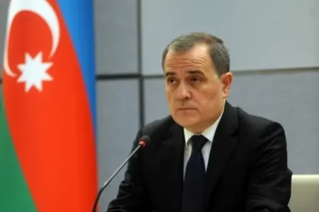 Nazir Çex Respublikasına rəsmi səfərə yola düşüb
