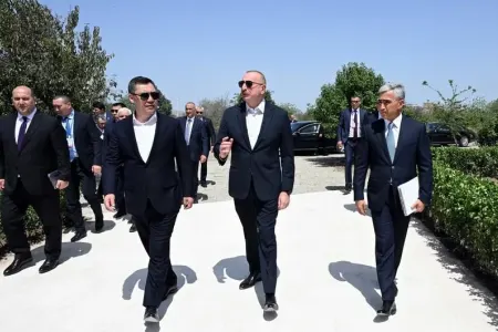 Prezidentlər təməlqoyma mərasimində iştirak etdilər