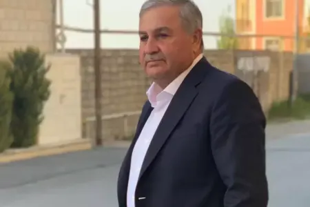 Dostlarının ona 111 min borcu var