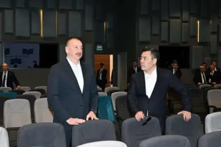Prezidentlər Ağdam Konfrans Mərkəzi ilə tanış oldu - FOTO