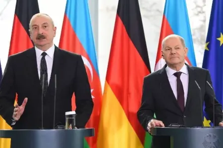 İlham Əliyev və Olaf Şolts birgə mətbuat konfransı keçirirlər - CANLI