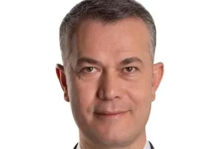 İbrahim Efe kimdir?