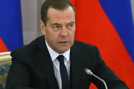 Medvedev qəzəbləndi - "Bu əclafları məhv edəcəyik"
