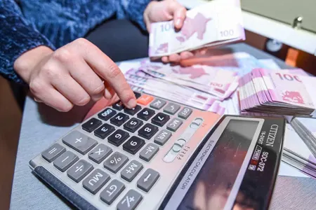 Kredit götürmək istəyənlərin - NƏZƏRİNƏ