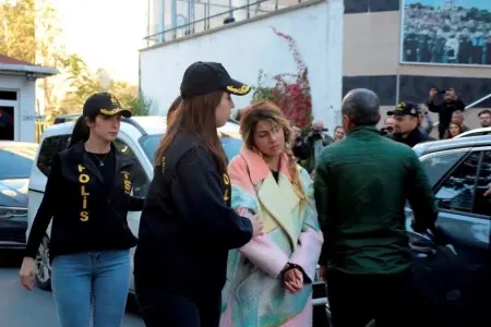 Nihal Candan həbsxanada yaşadıqlarından danışdı