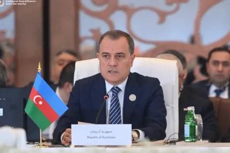 Ceyhun Bayramov Qətərdəki Forumda çıxış etdi
