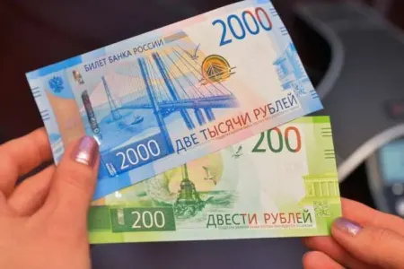 Rubl yenə bahalaşdı - Görün neçəyə oldu