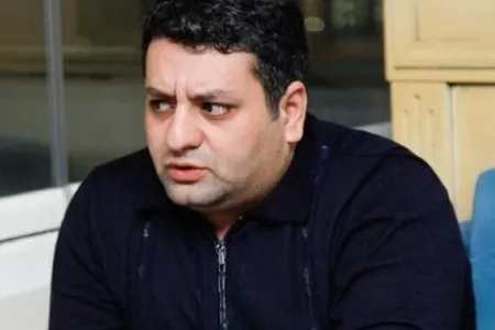 "Mənə dedi ki, gül kimi qız idi, niyə boşadın onu?"