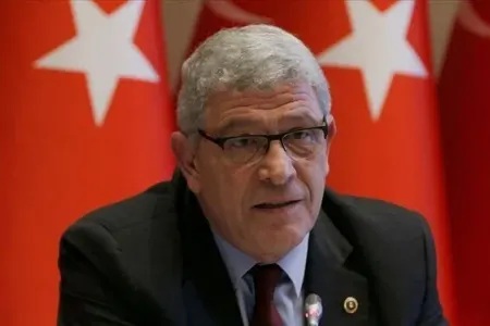 Müsavat Dərvişoğlu kimdir?
