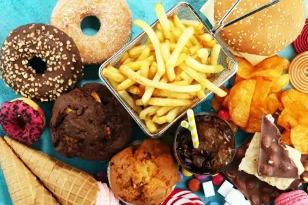 “Ən zərərli qida”lar: - DONDURMA, BURGER, KETÇUP..