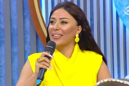 "Sex müğənnisi deyiləm" deyən gənc müğənni aylıq qazancını - AÇIQLADI - VİDEO