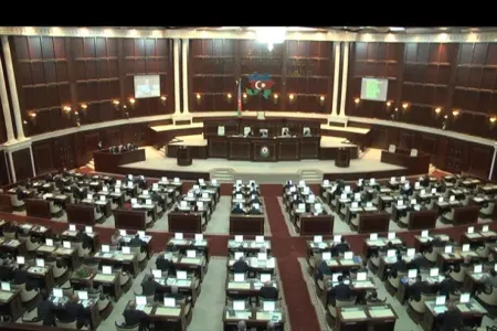 Noyabrdakı parlament seçkilərinin vaxtı irəli çəkilə bilər - RƏSMİ