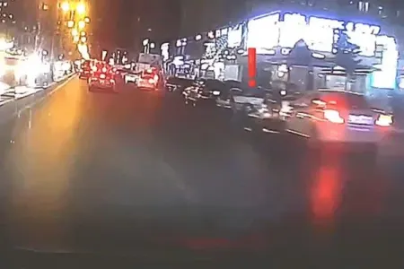 Bakıda azyaşlı ölümdən son anda belə xilas oldu - ANBAAN VİDEO