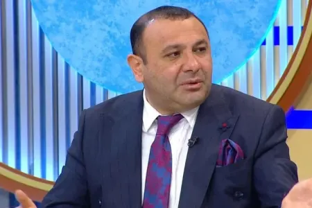 Aşıq Namiqin efirdə başına iş gəldi - VİDEO