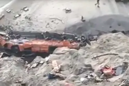 Avtobus dərəyə aşdı: - XEYLİ SAYDA ADAM ÖLDÜ