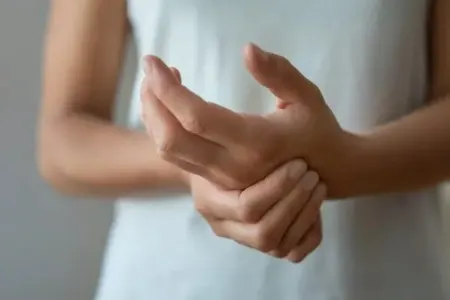 Bu xərçəngin ilk əlaməti əllərdə üzə çıxır: - əgər belə görünürsə...