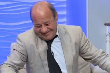 "Təranə kukla kimi arvaddır..."