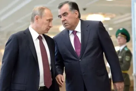 Putin Tacikistan prezidenti ilə danışdı