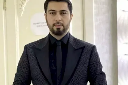 “Nə maşın sürürəm, gedib eynisini alır”