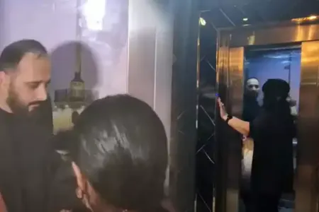 Elzanın oğlu əsəbiləşib məclisi tərk etdi