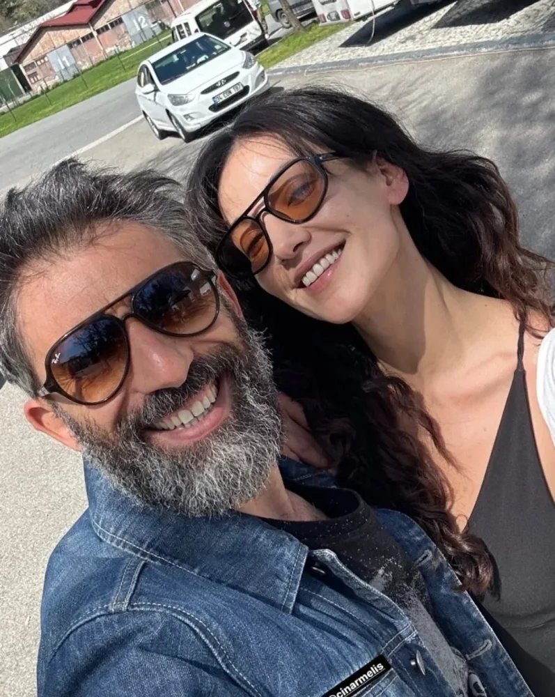 Məşhur serialın aktyorları sevgili imişlər - FOTO