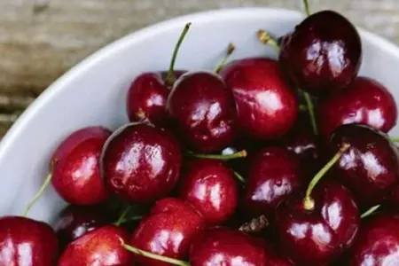 Bakıda gilas ŞOK qiymətə satılır - – FOTO