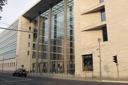 Almaniya Rusiyadakı səfirini geri çağırdı