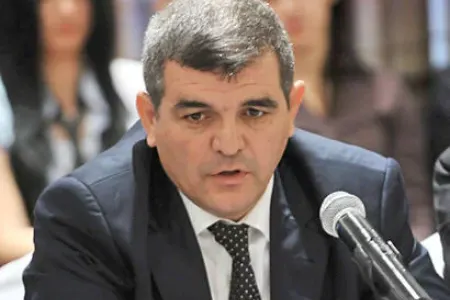 "Mədəni elitanı formalaşdırmaq çox çətindir" - Fazil Mustafa