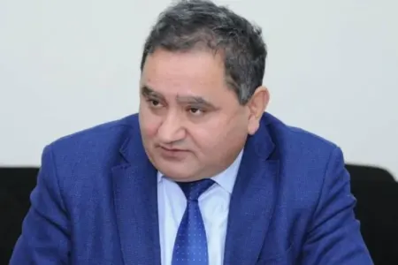 "Onlar kiminsə əlində alətdirlər"