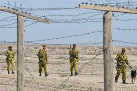 Qırğızıstan sərhədçiləri ilə Tacikistan arasında atışma oldu