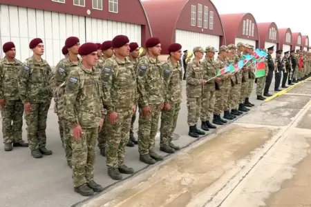 Hərbçilərimiz Türkiyəyə yola salındı - VİDEO
