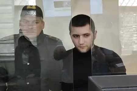 Ögey atasını xüsusi amansızlıqla öldürdü - DƏHŞƏT