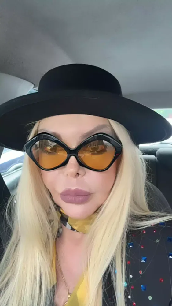 "Elit star" Cəmilənin fərqli tərzi diqqət çəkdi - FOTO