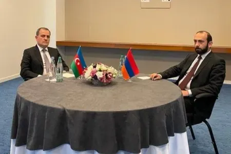 Almatıda nazirlərin görüşü başladı