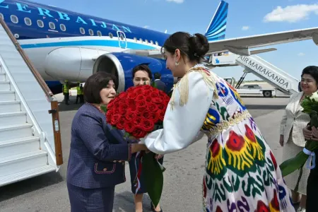 Sahibə Qafarova Özbəkistana getdi