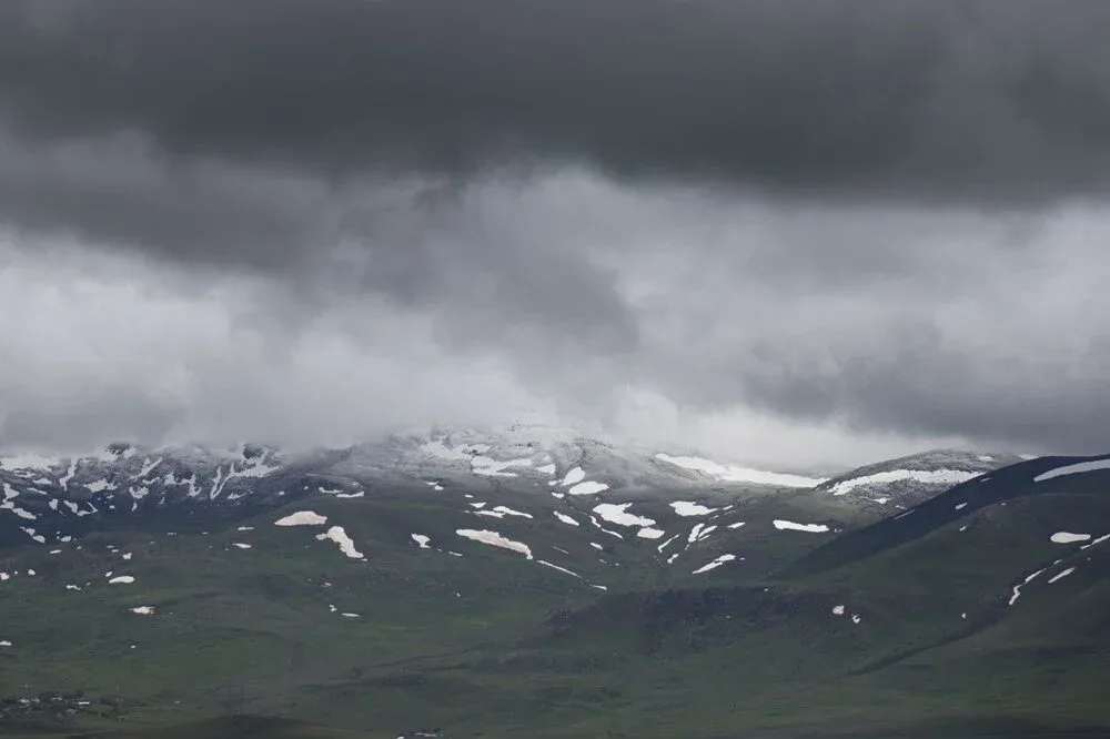 Qış geri qayıtdı: - Mayda qar - FOTOlar