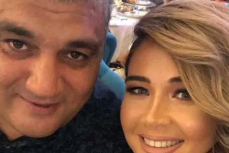 Elnarə: “Səhərə qədər sevişirik onunla” - – VİDEO