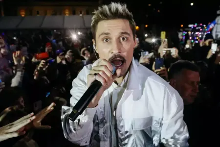 Estetik əməliyyat etdirmədən - DƏYİŞDİ