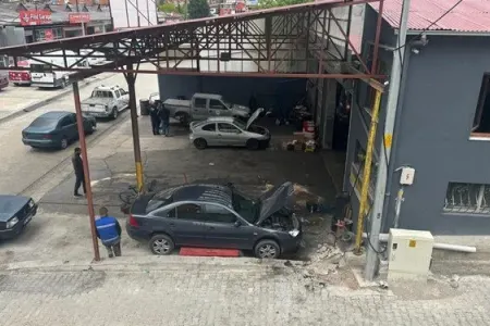 10 metr hündürlükdən yıxıldı..