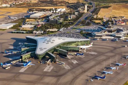 Nəsib Mehdiyev Bakı aeroportunda saxlanıldı