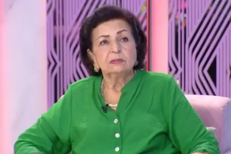 Restoranda yıxılıb, qolunu zədələdi