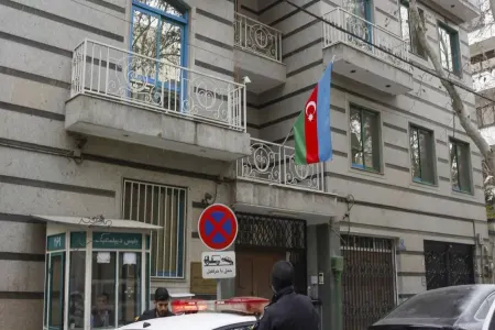 İrandakı səfirliyimiz bu tarixdə açılacaq