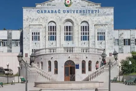 Prezident Qarabağ Universitetinə rektor təyin etdi - FOTO