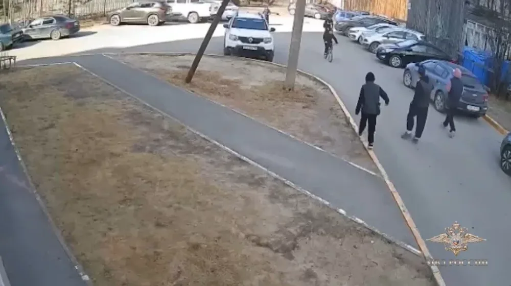 DƏHŞƏT! Azərbaycanlı yeniyetmə 10 yaşlı uşağı GÜLLƏLƏDİ - FOTOLAR