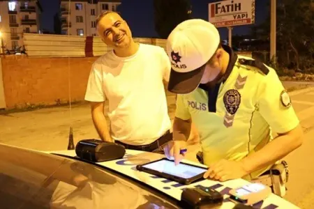 Sərxoş halda tutulan sürücü: - İnsanlıq halıdır