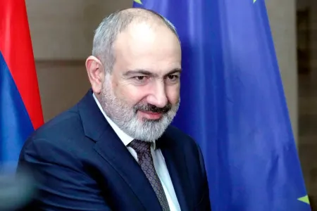 Paşinyanın helikopteri bu səbəbdən eniş etdi