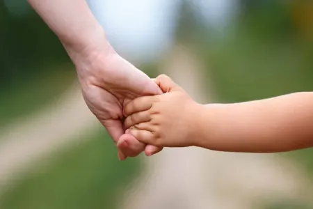 Azyaşlı övladı ilə itkin düşən ana tapıldı