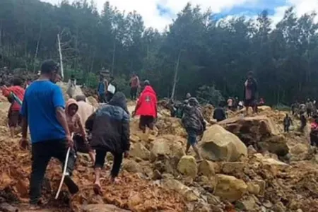Torpaq sürüşməsi 670 nəfəri öldürdü