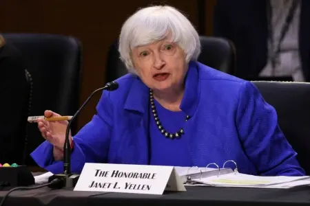 Yellen bu banklara xəbərdarlıq etdi