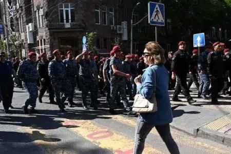 Ermənistanda hökumət əleyhinə etiraz